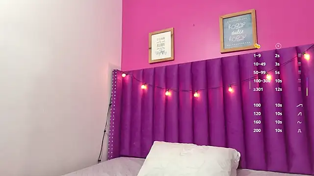 Snapshot of colombiamommy chatting on March 2025 01:27:02 PM colombiamommy online show from March 2025 01:27:02 PM