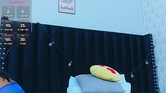 Snapshot of colombiamommy chatting on November 2025 12:38:02 PM colombiamommy online show from November 2025 12:38:02 PM