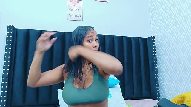 colombiamommy online show from February 2026 12:12:01 PM