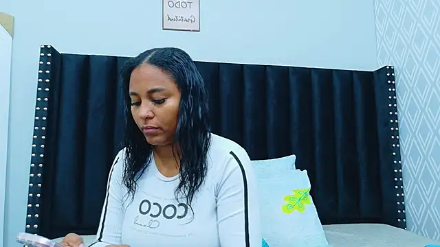 colombiamommy online show from February 2026 12:25:01 PM