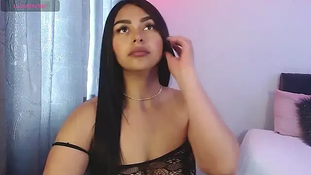 Melaniie01 online show from July 2026 07:32:02 PM
