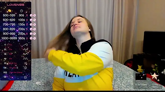 Snapshot of AlanaBrox chatting on December 2024 09:11:01 AM AlanaBrox online show from December 2024 09:11:01 AM