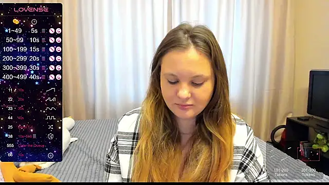 Snapshot of AlanaBrox chatting on February 2025 09:31:02 AM AlanaBrox online show from February 2025 09:31:02 AM