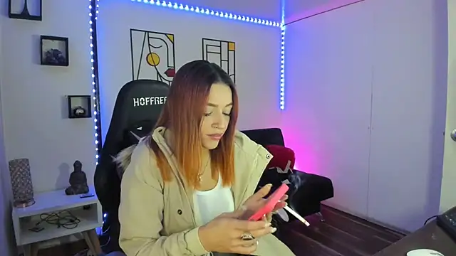 Snapshot of kay_marie chatting on December 2024 10:04:02 PM kay marie online show from December 2024 10:04:02 PM