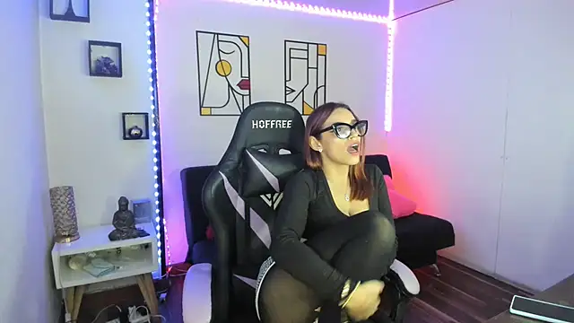 Snapshot of kay_marie chatting on January 2025 03:22:02 AM kay marie online show from January 2025 03:22:02 AM