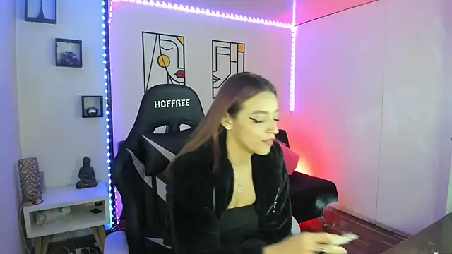 Snapshot of kay_marie chatting on February 2025 12:58:02 AM kay marie online show from February 2025 12:58:02 AM