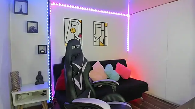 Snapshot of kay_marie chatting on February 2025 04:04:01 AM kay marie online show from February 2025 04:04:01 AM