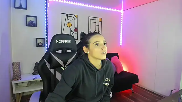 Snapshot of kay_marie chatting on February 2025 07:21:01 PM kay marie online show from February 2025 07:21:01 PM