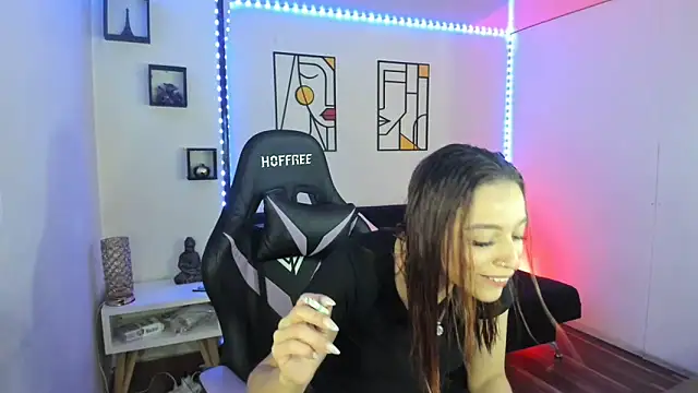 Snapshot of kay_marie chatting on February 2025 07:33:02 PM kay marie online show from February 2025 07:33:02 PM