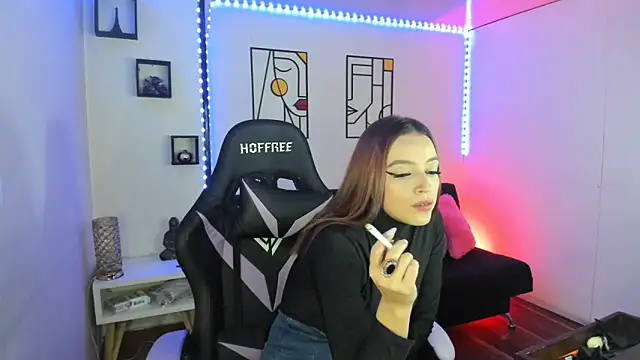 Snapshot of kay_marie chatting on February 2025 10:58:01 PM kay marie online show from February 2025 10:58:01 PM