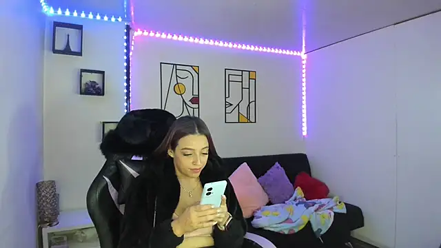 Snapshot of kay_marie chatting on February 2025 01:25:02 AM kay marie online show from February 2025 01:25:02 AM