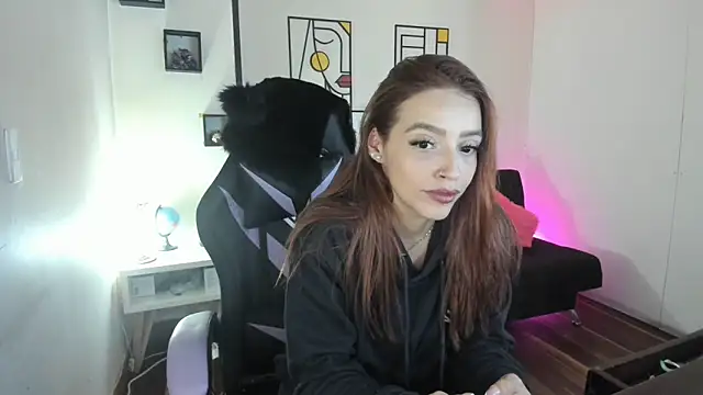 Snapshot of kay_marie chatting on September 2025 05:18:02 PM kay marie online show from September 2025 05:18:02 PM