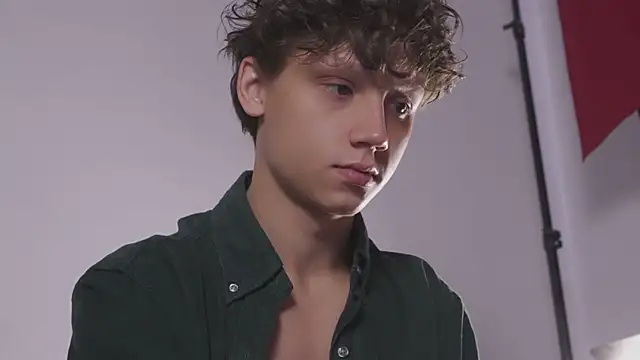 Snapshot of Nicky_neal chatting on September 2025 11:31:02 AM Nicky neal online show from September 2025 11:31:02 AM