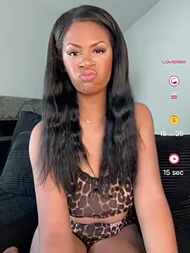 Snapshot of shawneebaby chatting on July 2026 08:13:02 PM shawneebaby online show from July 2026 08:13:02 PM