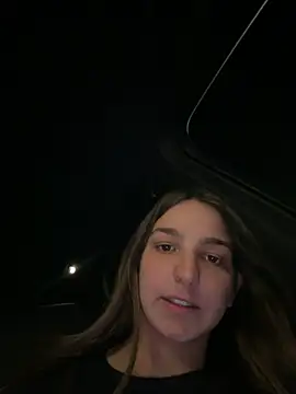 DoriDeluxe66 online show from December 2025 10:48:01 PM