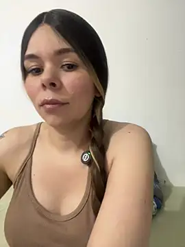 Snapshot of carolina16love chatting on June 2026 09:51:02 PM carolina16love online show from June 2026 09:51:02 PM