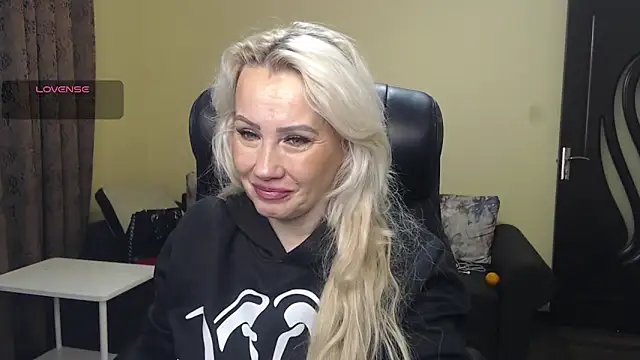 KandyHellenx online show from January 2026 06:16:01 AM