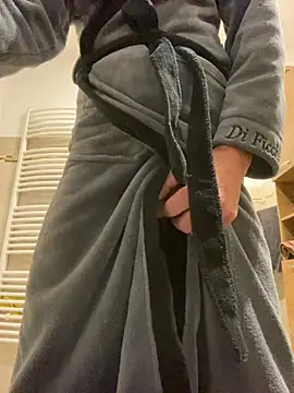 muschiliebhaber1xh online show from October 2025 05:28:02 AM