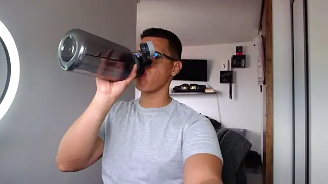  John Boy  online show from April 2026 07:06:01 PM