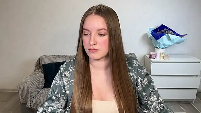 EvaMaddison online show from February 2026 06:06:01 PM