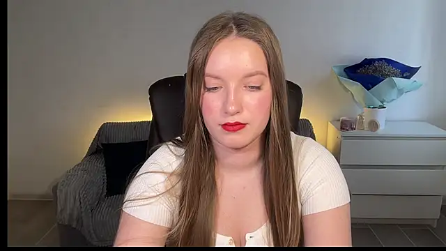 EvaMaddison online show from March 2026 08:19:01 AM