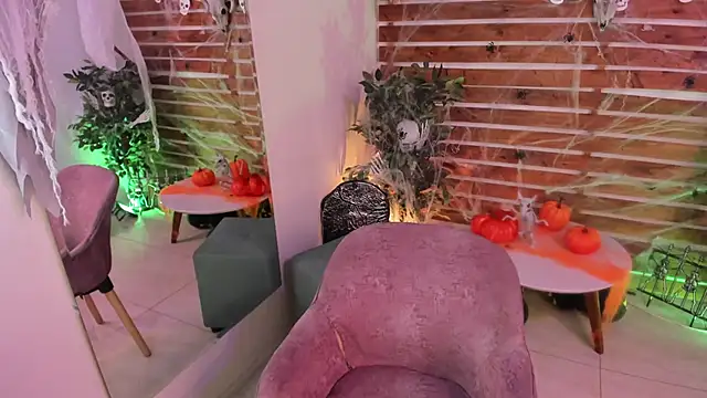  MeganRain online show from October 2025 07:42:01 AM