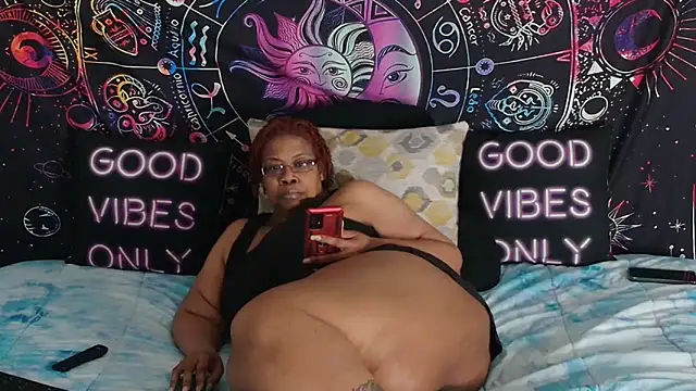 RenaeCumsAlot online show from April 2026 07:18:01 PM