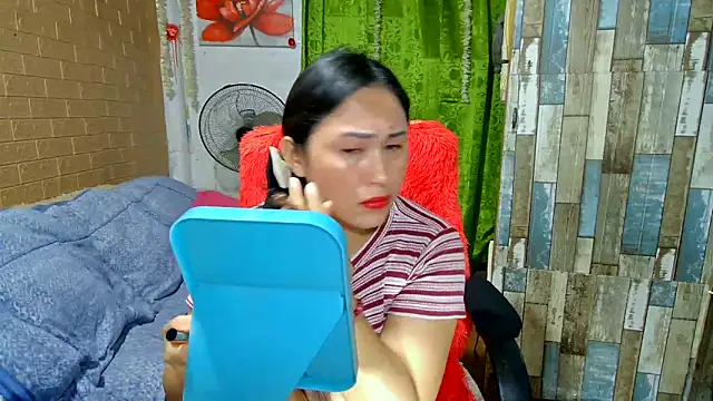 M e c e l online show from February 2025 01:30:02 AM