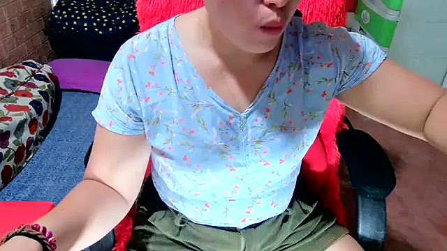 M e c e l online show from October 2025 02:09:01 AM