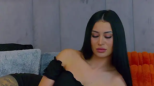 EmyLaveau online show from February 2026 06:41:02 AM