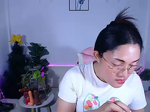 Snapshot of plysaithailand chatting on June 2026 08:45:02 AM plysaithailand online show from June 2026 08:45:02 AM