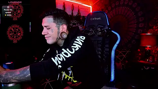 josh  ackerman online show from October 2025 06:55:02 AM