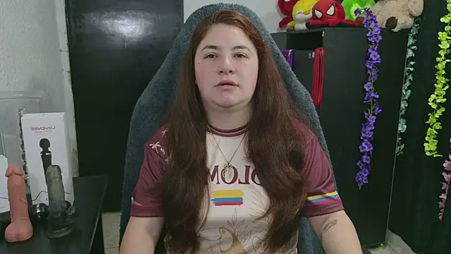 Snapshot of ann_bronw chatting on July 2026 11:14:01 AM ann bronw online show from July 2026 11:14:01 AM