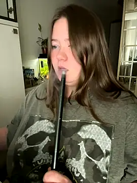 remirann  online show from December 2024 08:51:01 PM