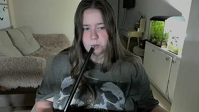 remirann  online show from March 2025 06:33:02 PM