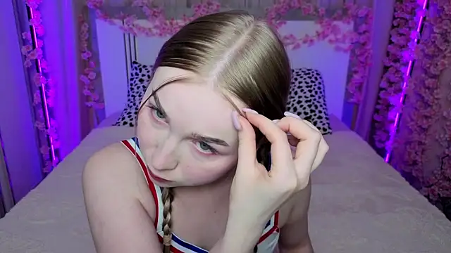 LilyStarlight online show from April 2026 03:46:01 AM