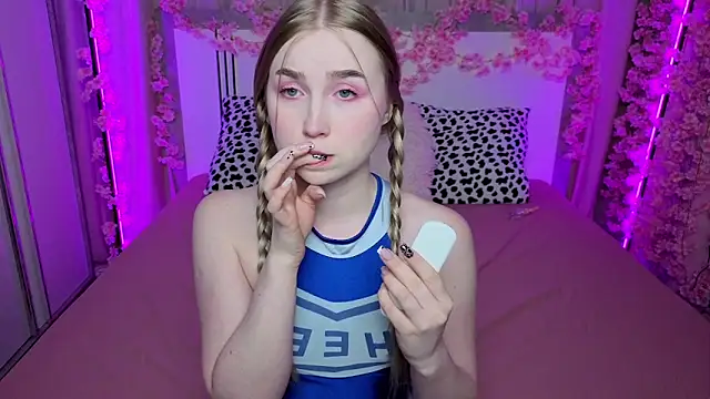 LilyStarlight online show from May 2026 03:12:01 AM