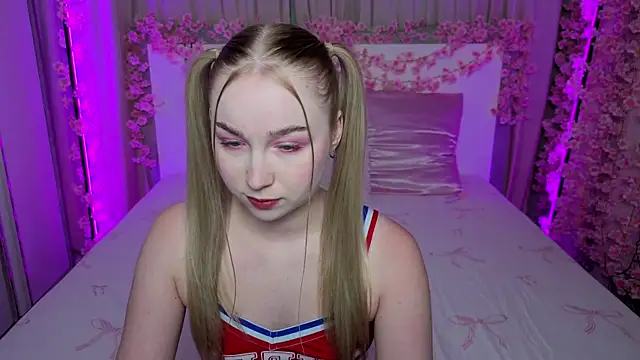 Snapshot of LilyStarlight chatting on June 2026 03:46:02 AM LilyStarlight online show from June 2026 03:46:02 AM