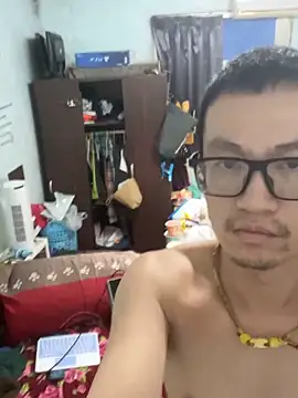 Snapshot of Exposedsian chatting on April 2026 04:17:02 AM Exposedsian online show from April 2026 04:17:02 AM