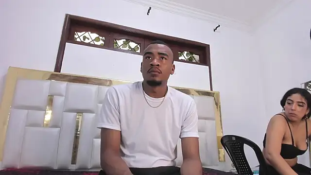 Kylieandjhonny online show from January 2025 06:24:01 PM