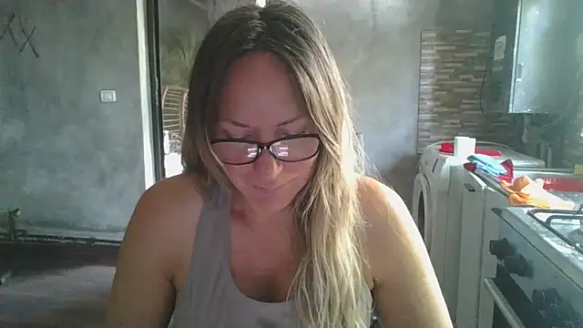 Snapshot of AnyBase chatting on July 2026 11:19:01 AM AnyBase online show from July 2026 11:19:01 AM