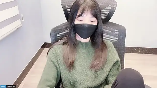 Snapshot of Ayase_momo chatting on December 2024 08:26:02 PM Ayase momo online show from December 2024 08:26:02 PM