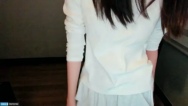 Snapshot of Ayase_momo chatting on January 2025 10:19:01 PM Ayase momo online show from January 2025 10:19:01 PM