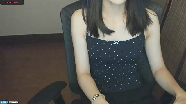 Snapshot of Ayase_momo chatting on June 2026 09:15:02 PM Ayase momo online show from June 2026 09:15:02 PM