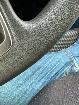 Snapshot of Cezar993 chatting on February 2025 02:02:02 PM Cezar993 online show from February 2025 02:02:02 PM