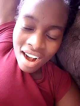 Snapshot of _cutemelania chatting on February 2025 09:15:02 AM  cutemelania online show from February 2025 09:15:02 AM