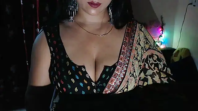 Naiaa-mylove online show from April 2026 06:58:02 AM