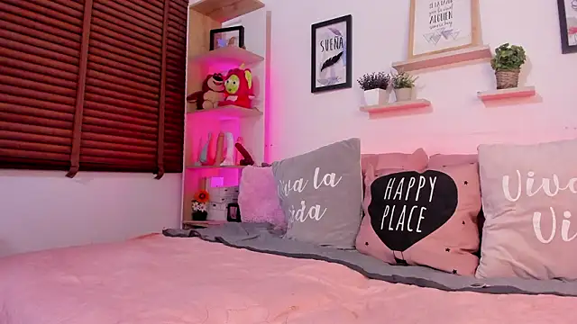 Nata Villalobos online show from March 2026 03:23:01 AM