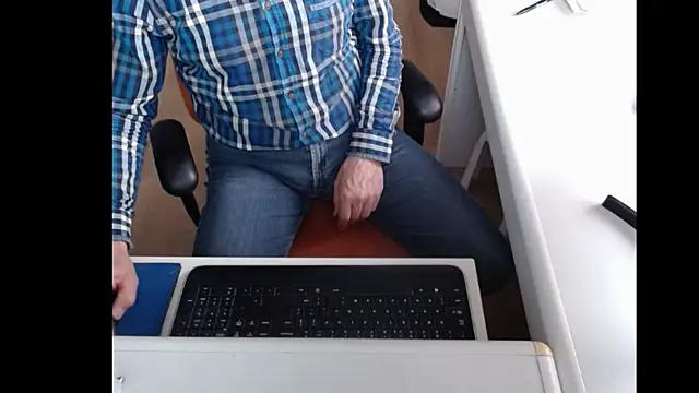 dutchpornking online show from February 2025 12:48:01 PM