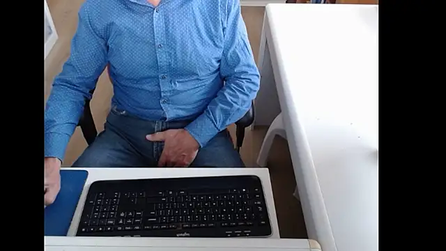 dutchpornking online show from October 2025 07:17:01 AM